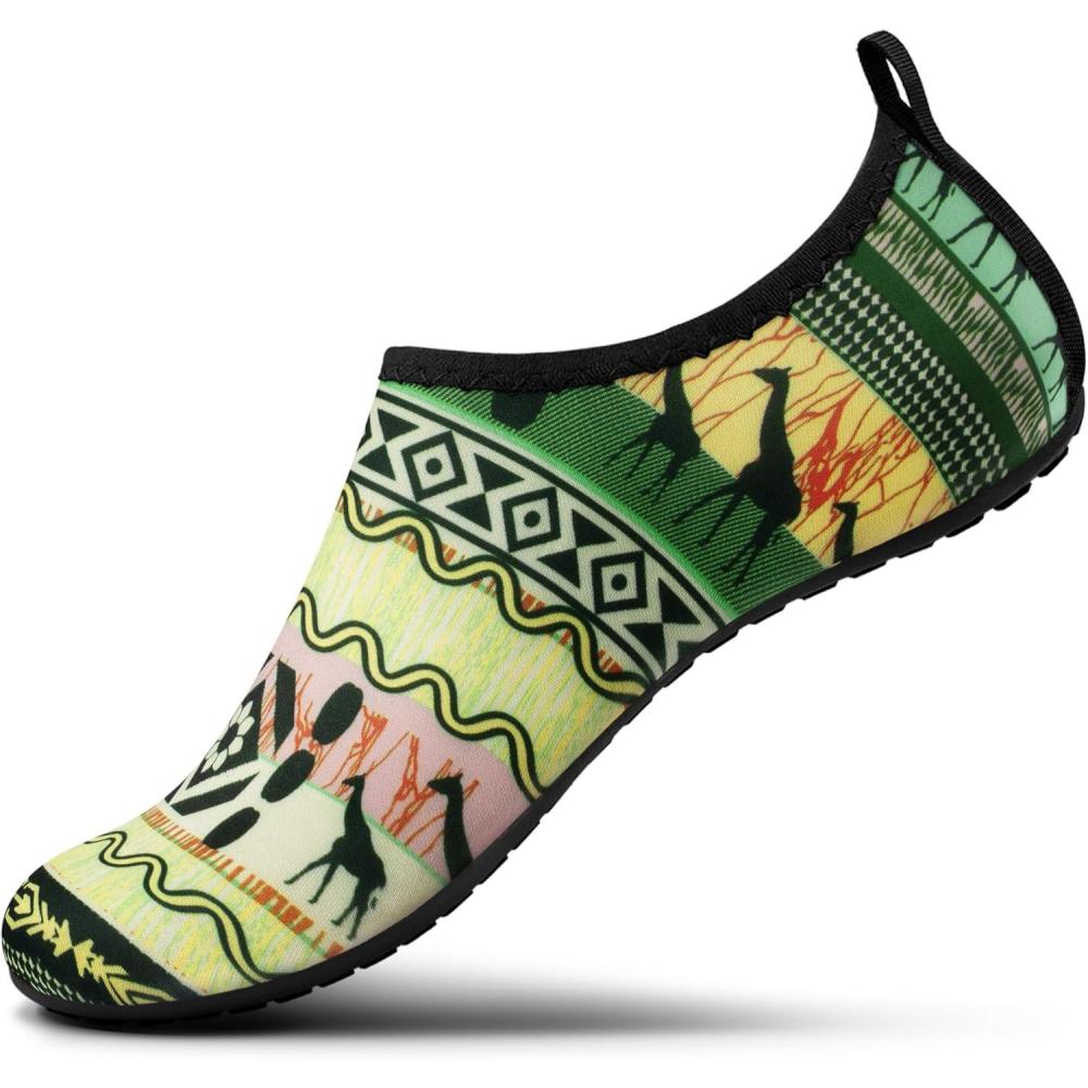 imageSEEKWAY Water Shoes Women Men Adult QuickDry Aqua Socks Barefoot Non Slip for Beach Swim River Pool Lake surf Black SK002U2e1403 Totem