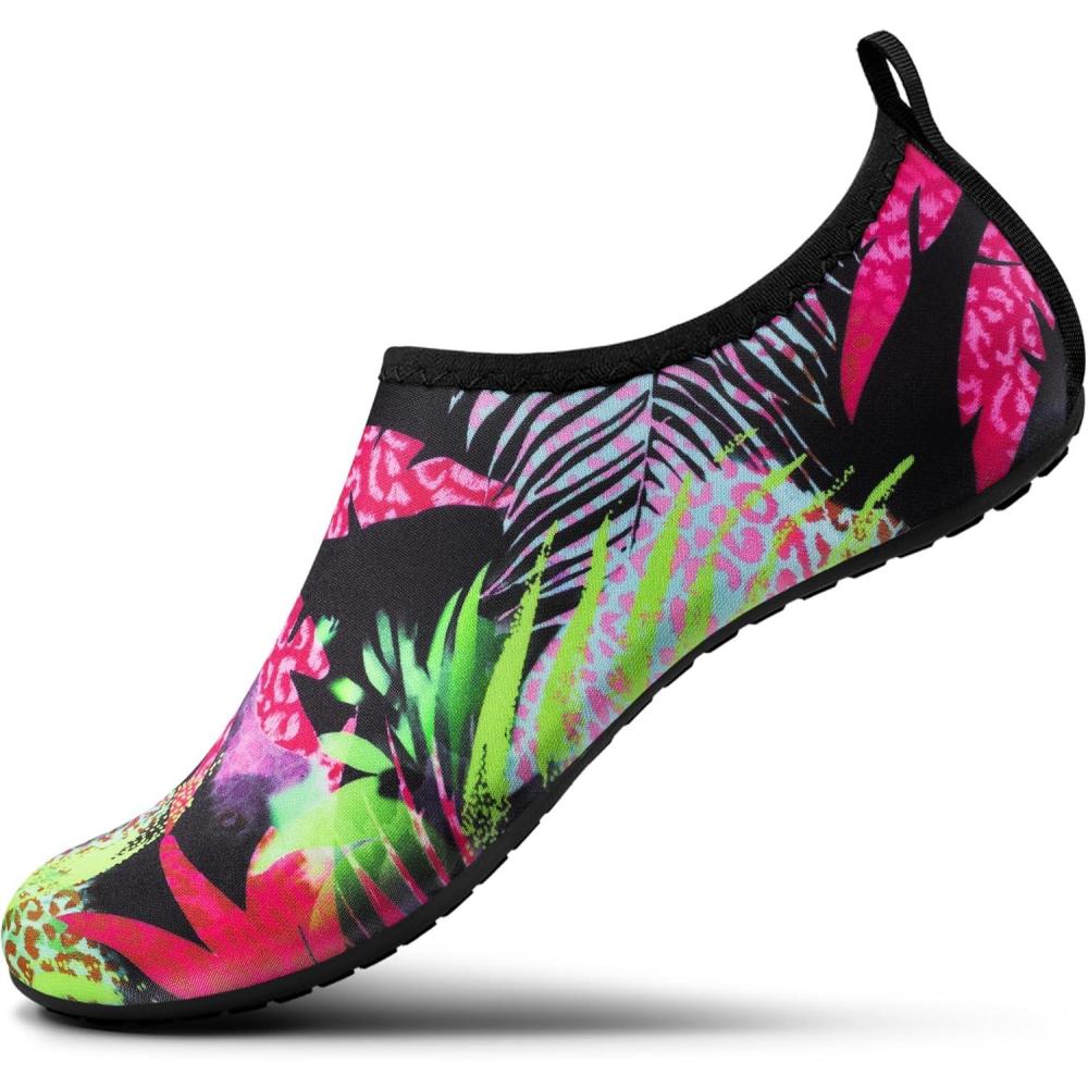 imageSEEKWAY Water Shoes Women Men Adult QuickDry Aqua Socks Barefoot Non Slip for Beach Swim River Pool Lake surf Black SK002U2k1563 Floral